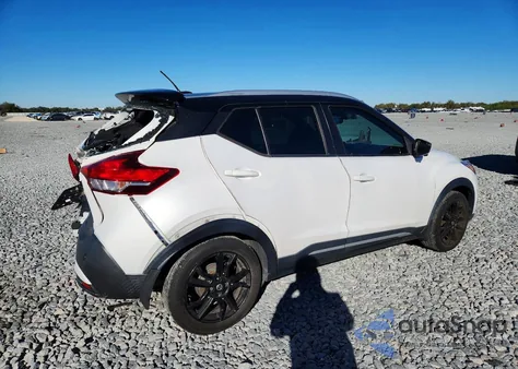 2020 Nissan Kicks Sr z USA, uszkodzony, nr VIN 3N1CP5DV2LL544862